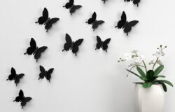 מדבקות לחלון ראווה